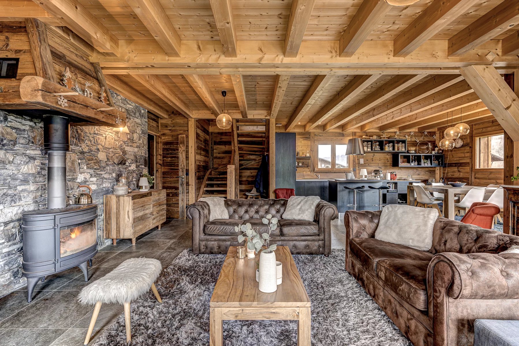 Photo of ESSERT-ROMAND - Recently built, quality 5 bedroom chalet in the heart of Essert-Romand