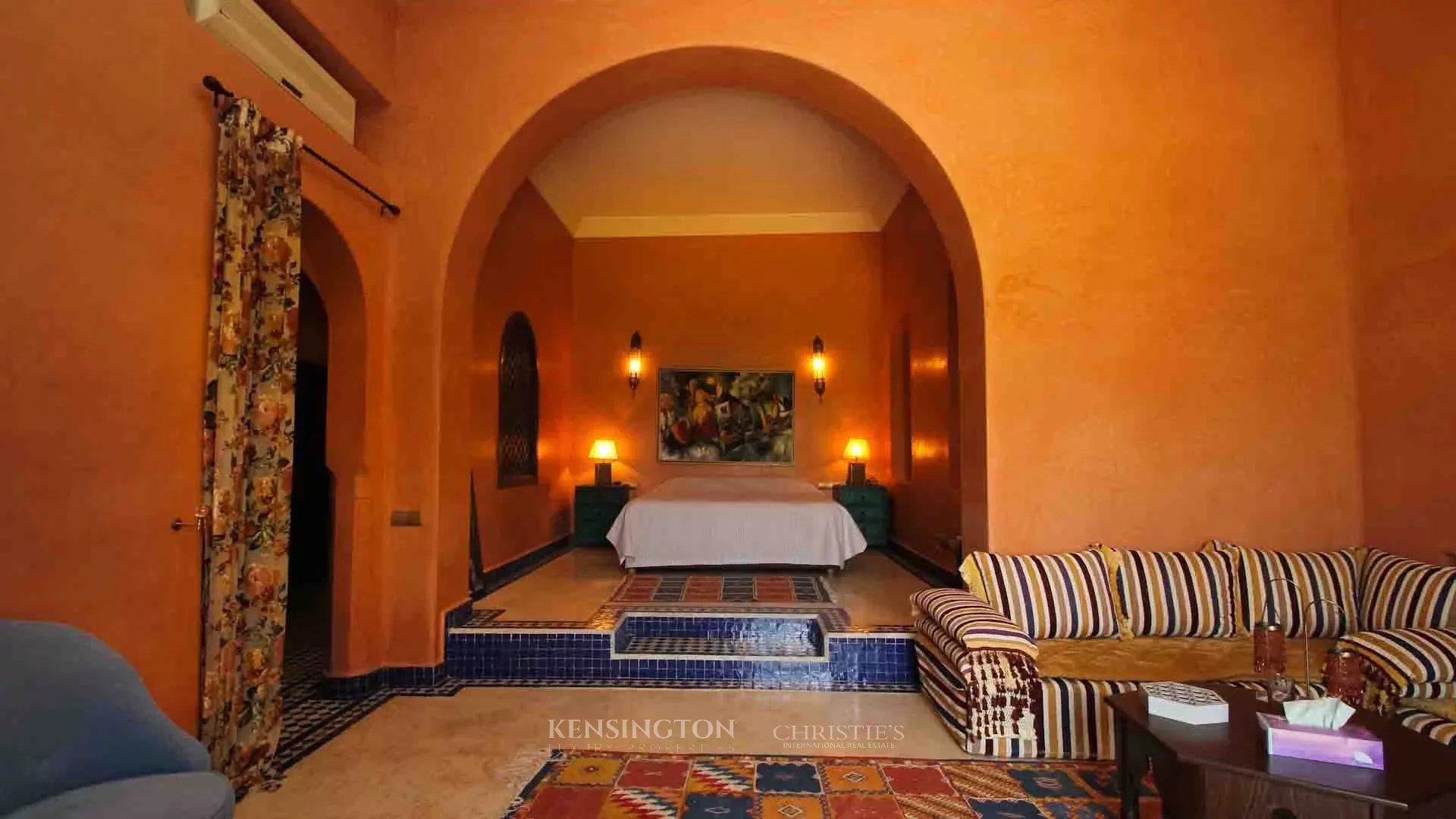 6 Bedroom Villa/Townhouse's Image 19