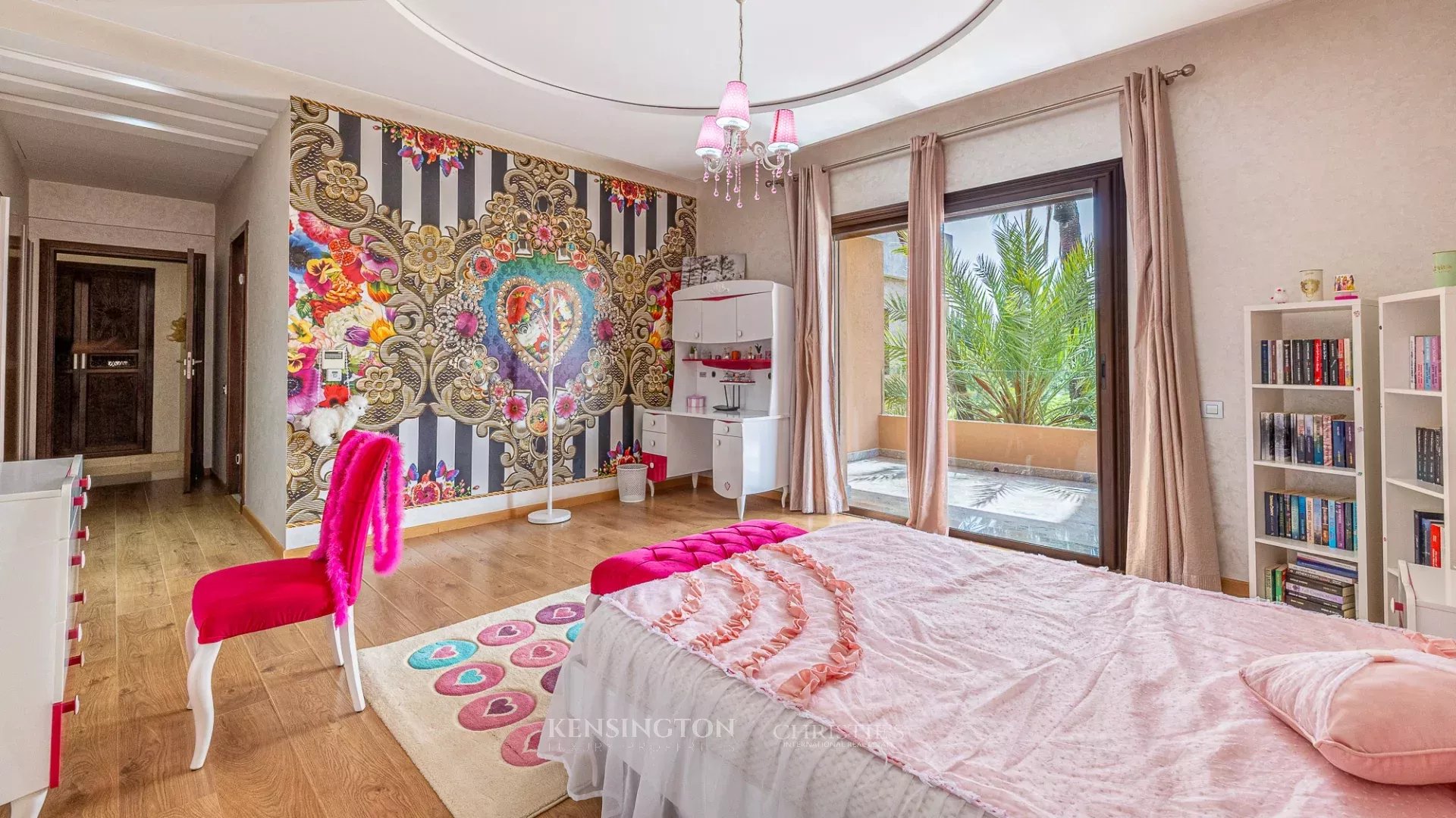 9 Bedroom Villa/Townhouse's Image 39