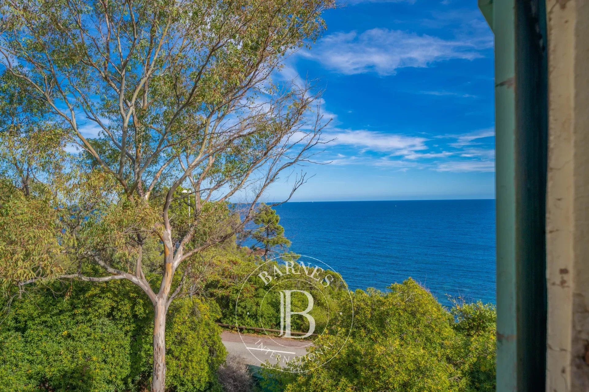 Villa Saint-Raphaël - picture 2