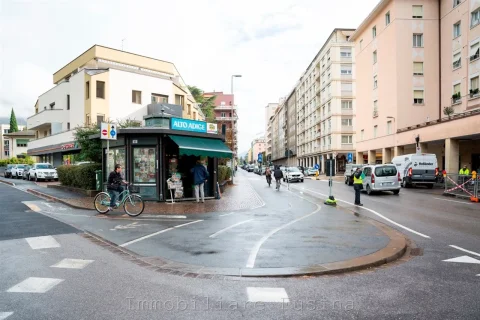 Negozio---Locale-commerciale-in-vendita---Bolzano-6