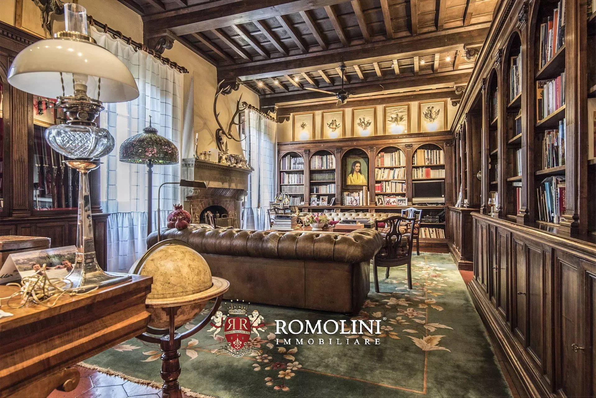 8 Bedroom Villa/Townhouse's Image 35