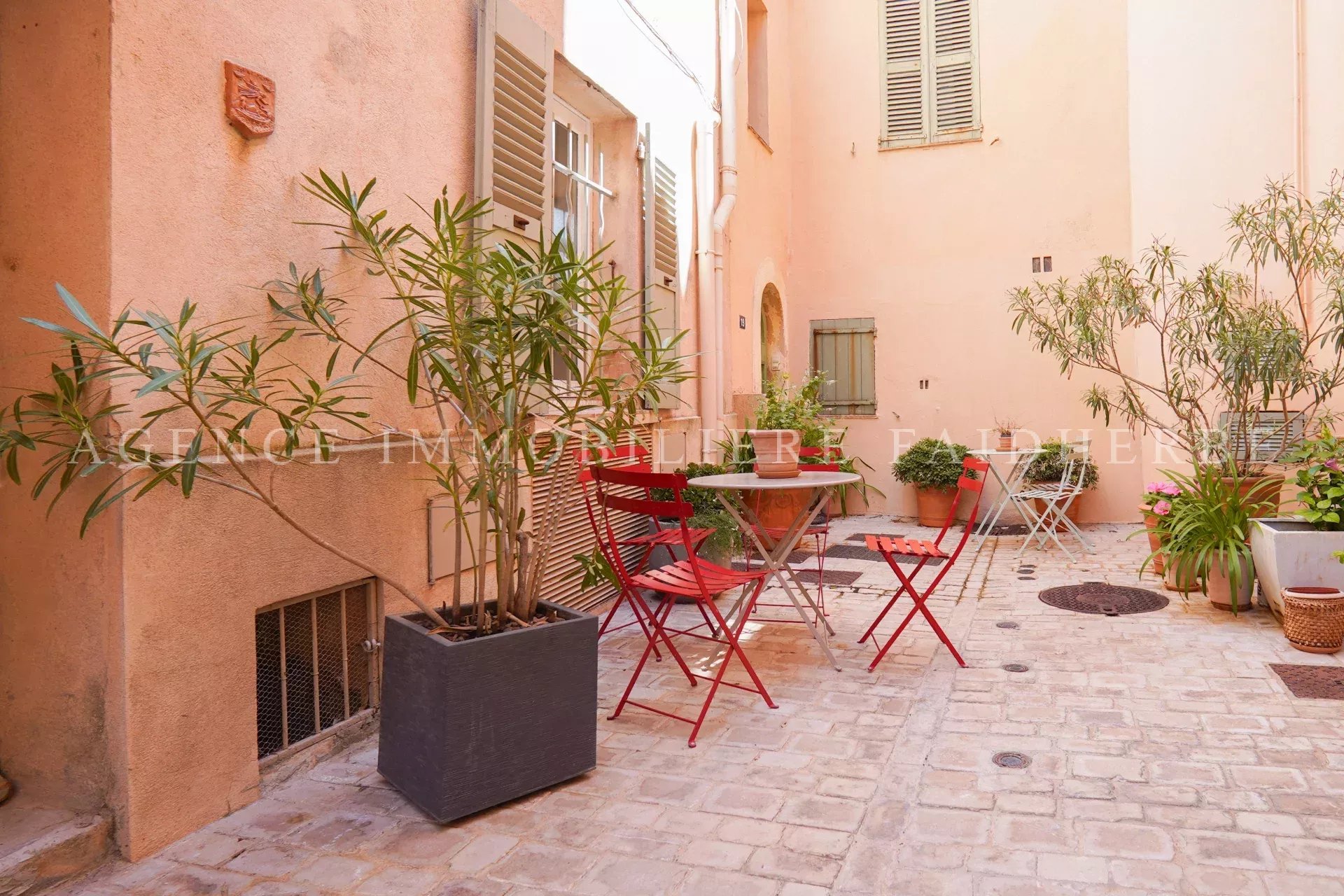 Agence immobilière de STAES IMMOBILIER