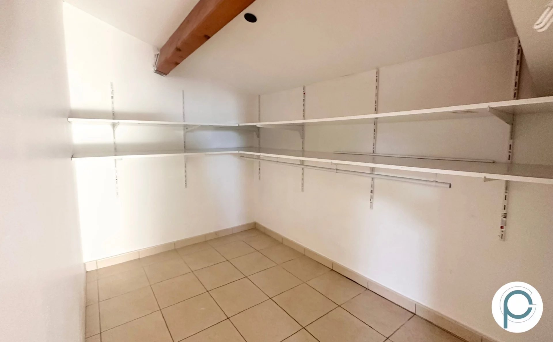 Sanary/Ollioules - T3 avec terrasse et parking