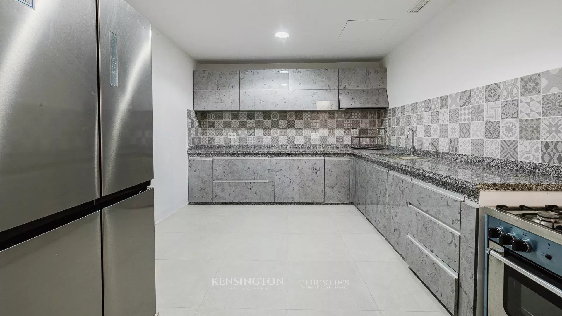 5 Bedroom Villa/Townhouse's Image 13