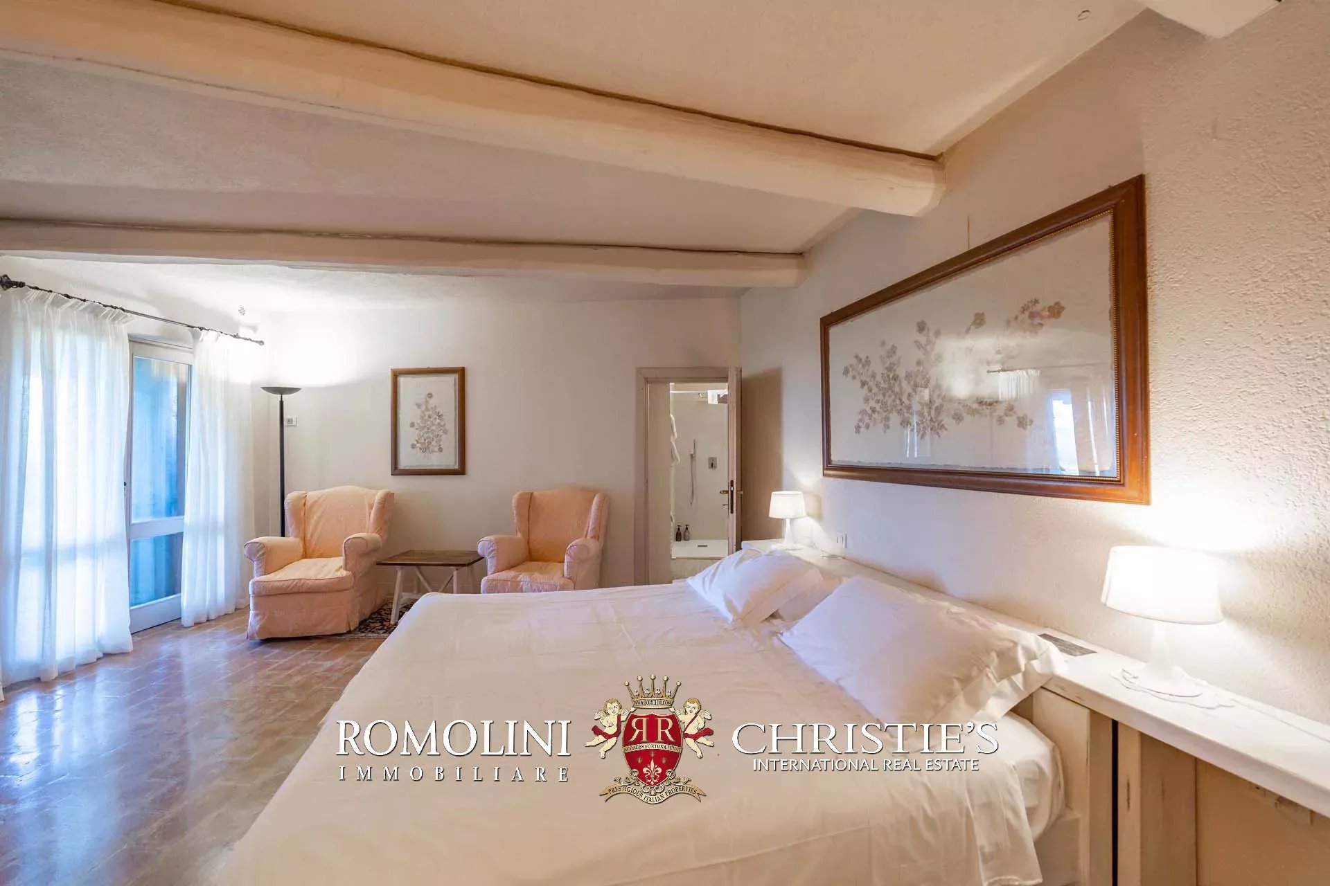 19 Bedroom Villa/Townhouse's Image 30