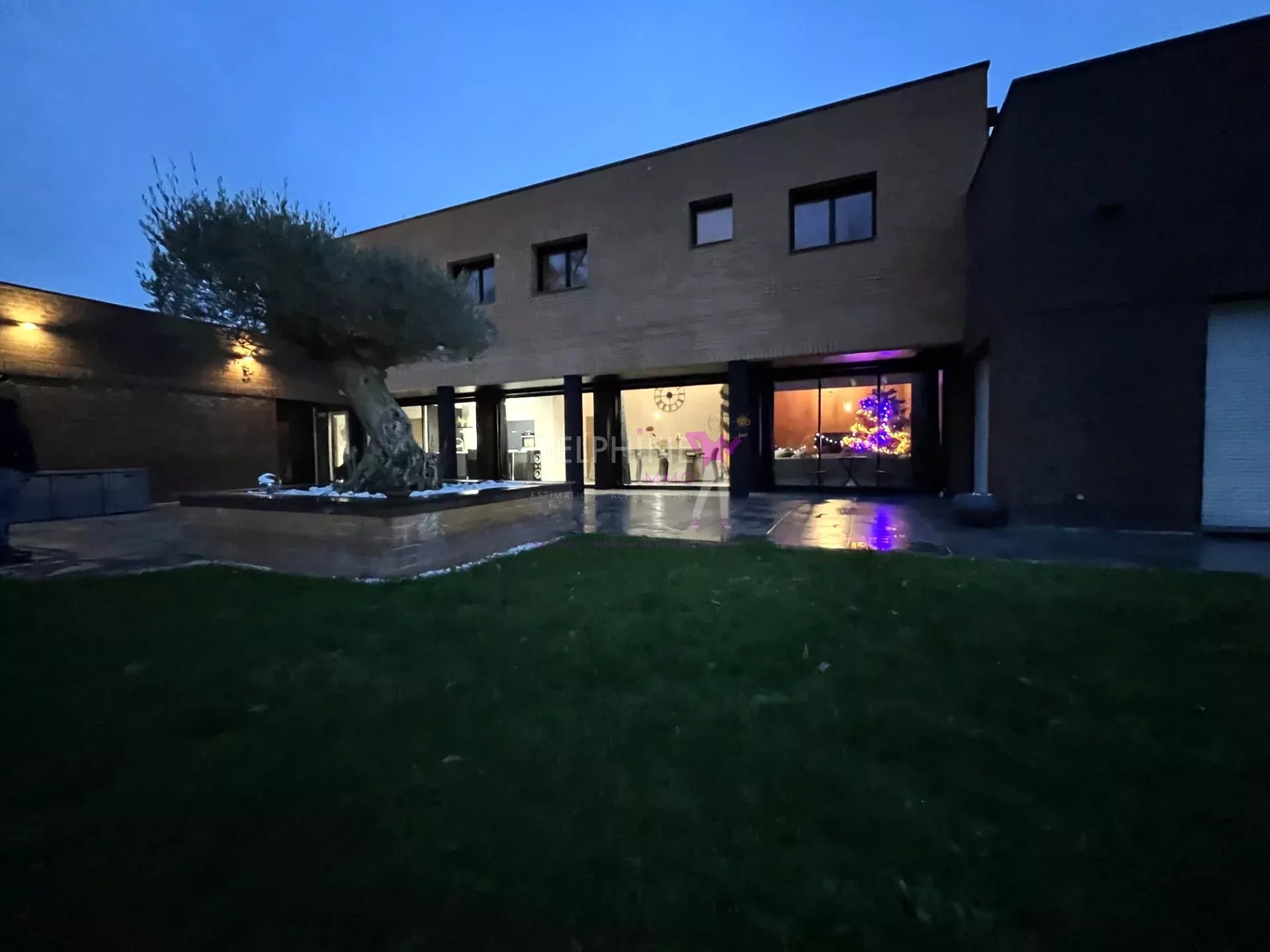 Agence immobilière de 