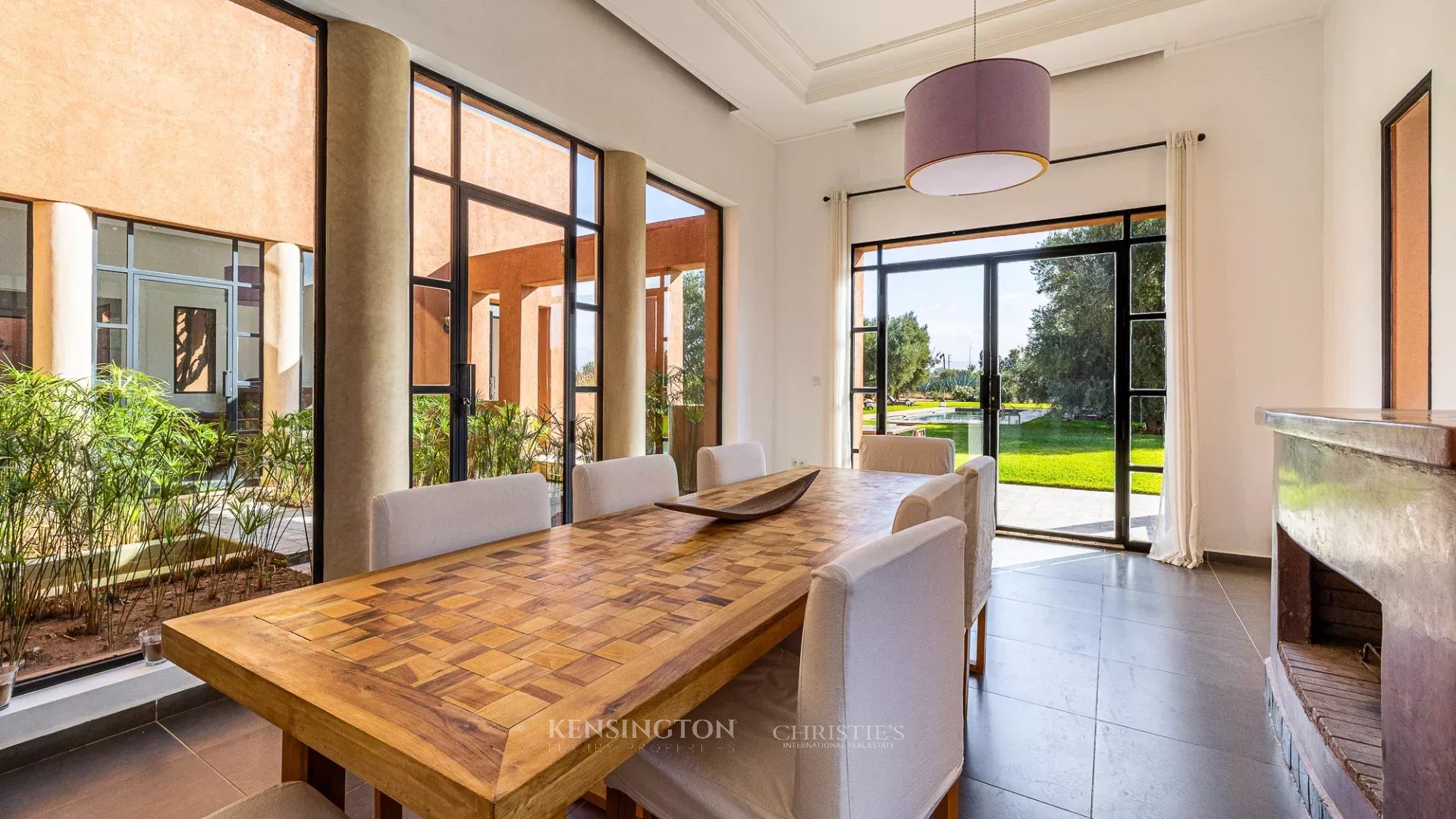 4 Bedroom Villa/Townhouse's Image 8