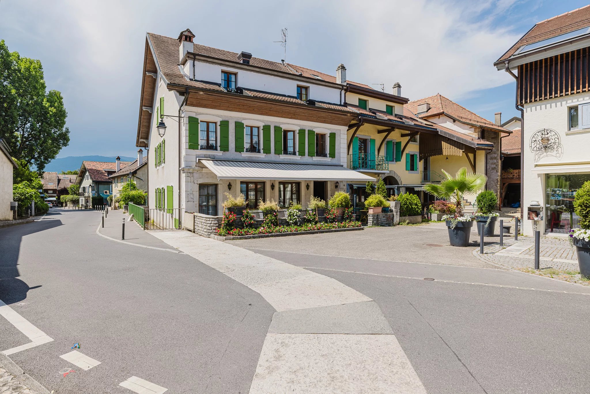 Renoviertes Gebäude mit Charme - 5 Wohnungen in einem dörflichen Gebäude