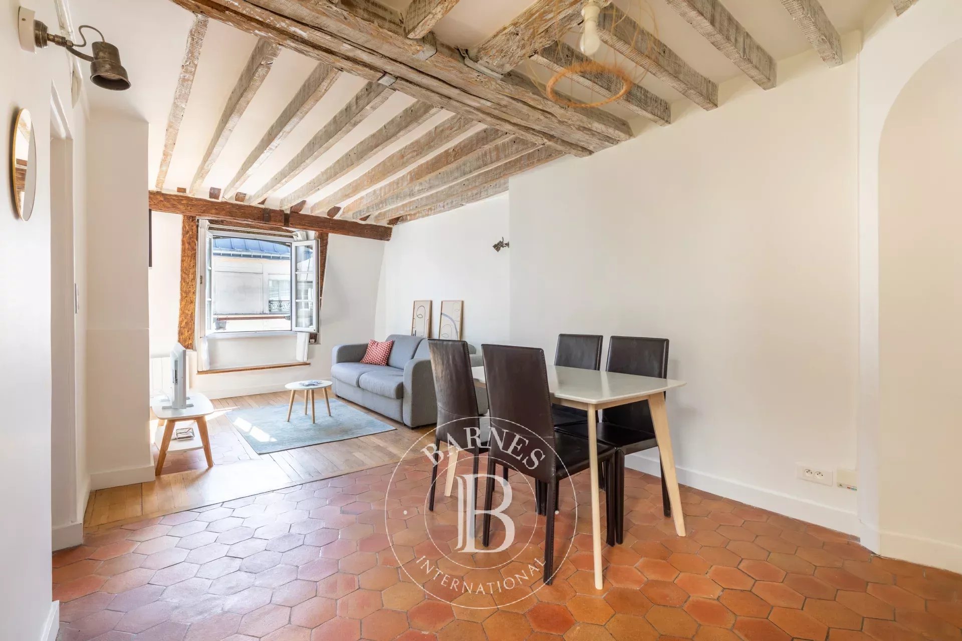 Daire Paris 3ème - picture 4