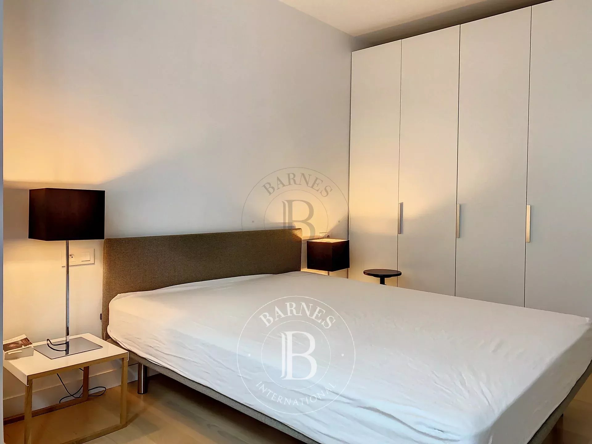 Daire Paris 10ème - picture 12