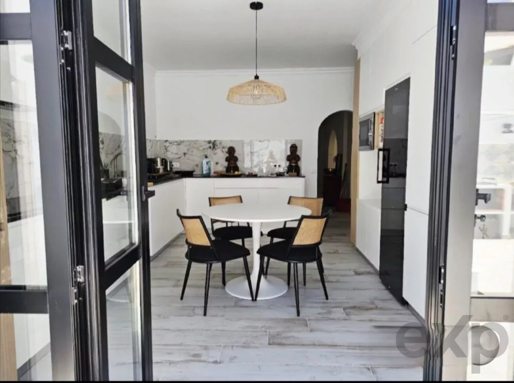 Moradia T4 Totalmente Renovada  – Pinheiros Marim