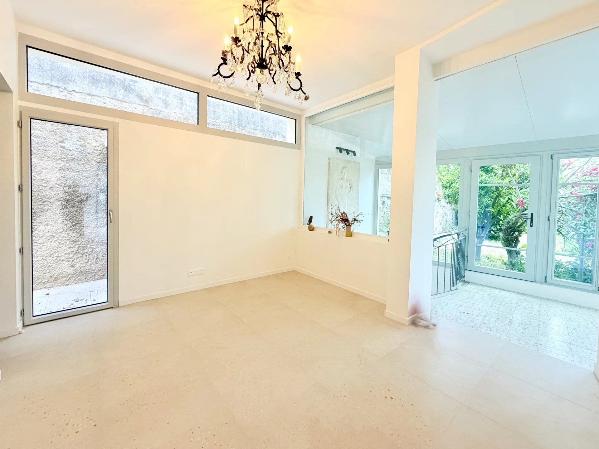 🏡 NICE BON VOYAGE – Fully Renovated Detached House of Approx. 102 sqm with Two Apartments, Terraces, Garden and Small Garage in a Private Estate