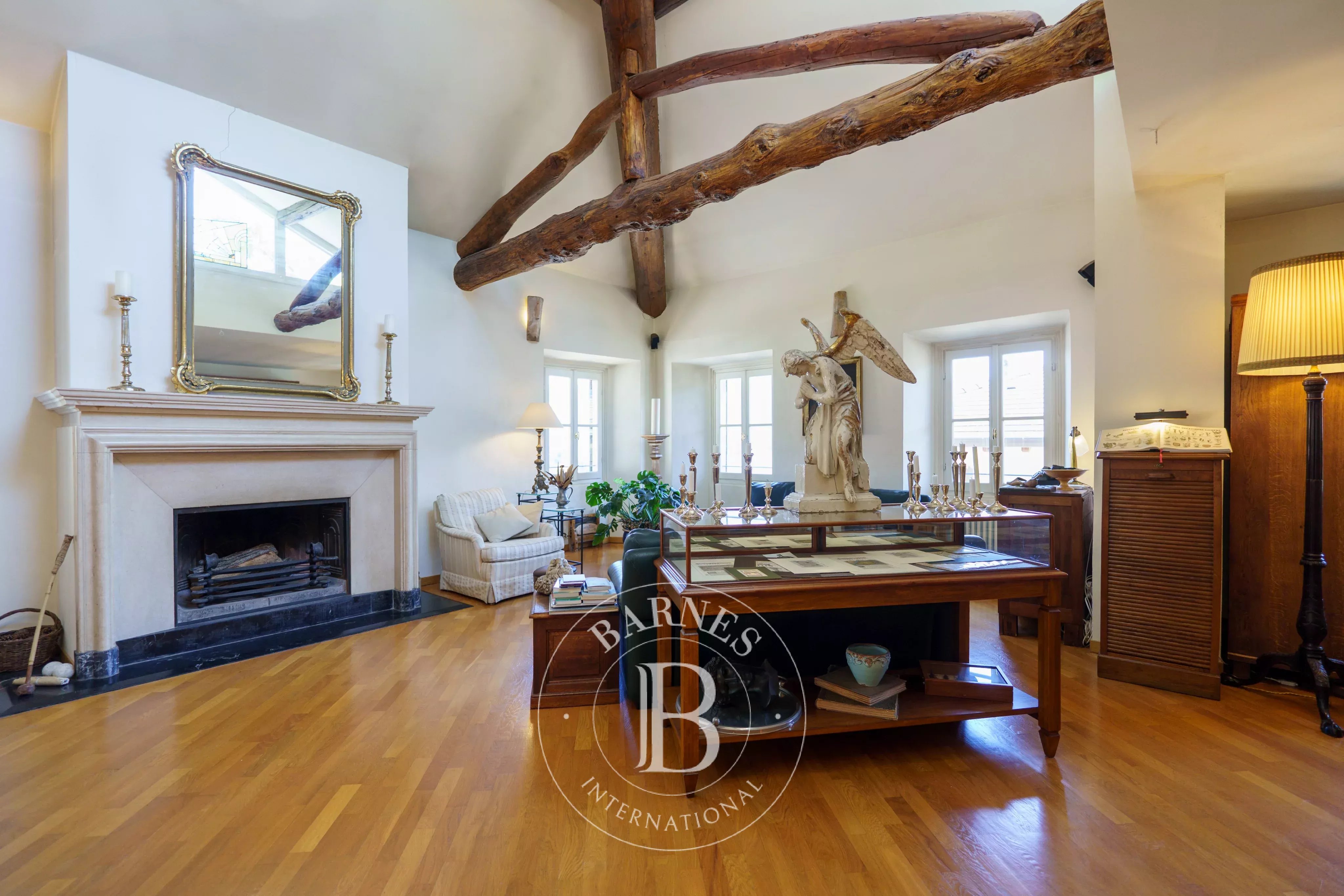 Panoramic Appartment in Period Villa in the heart of Tremezzina