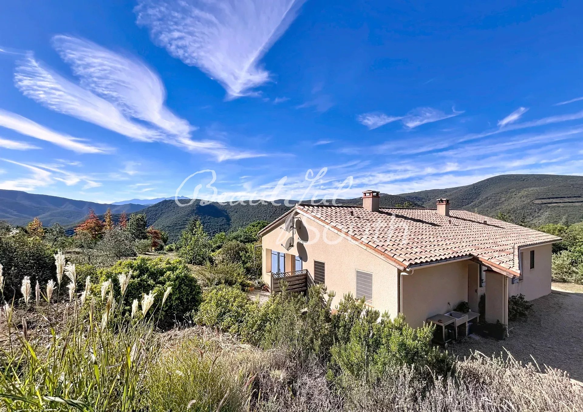 Sale Villa Feilluns
