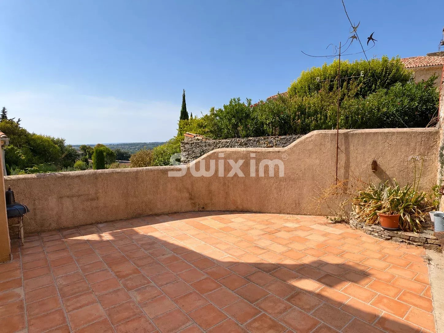 Maison de village avec vue dégagée et garage, proche de Vaison-la-Romaine