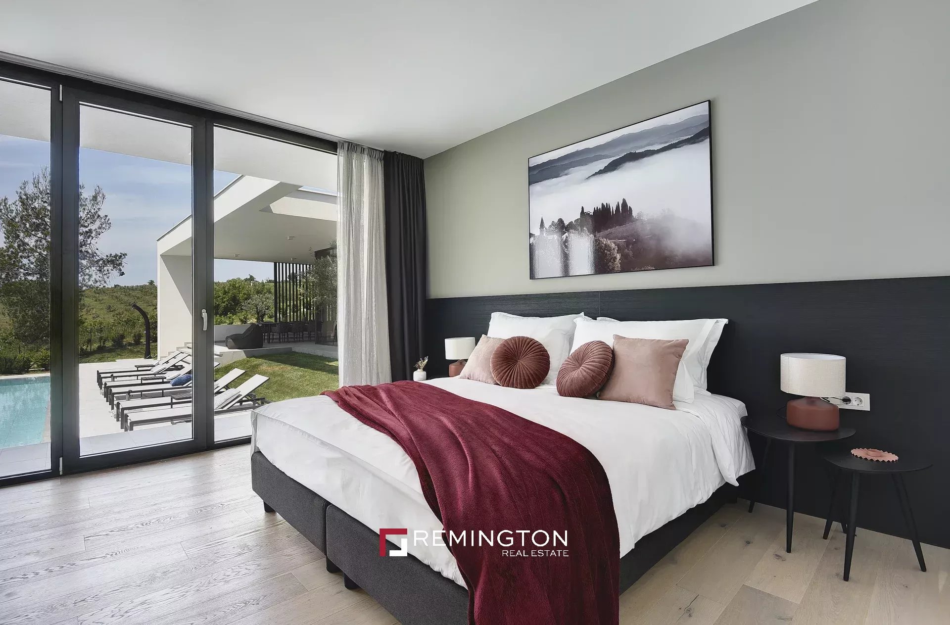 4 Bedroom Villa/Townhouse's Image 11