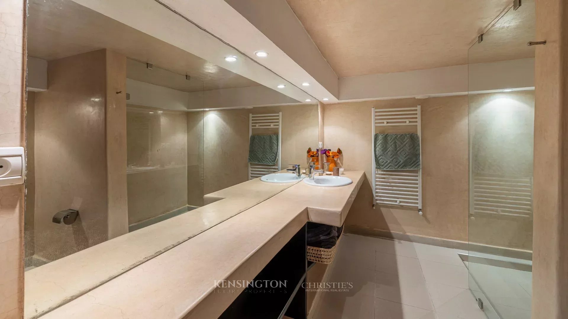 6 Bedroom Villa/Townhouse's Image 62
