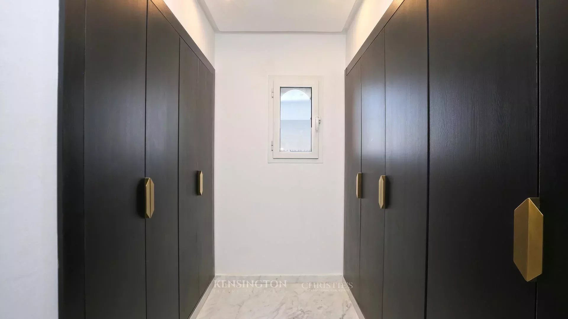 4 Bedroom Villa/Townhouse's Image 16