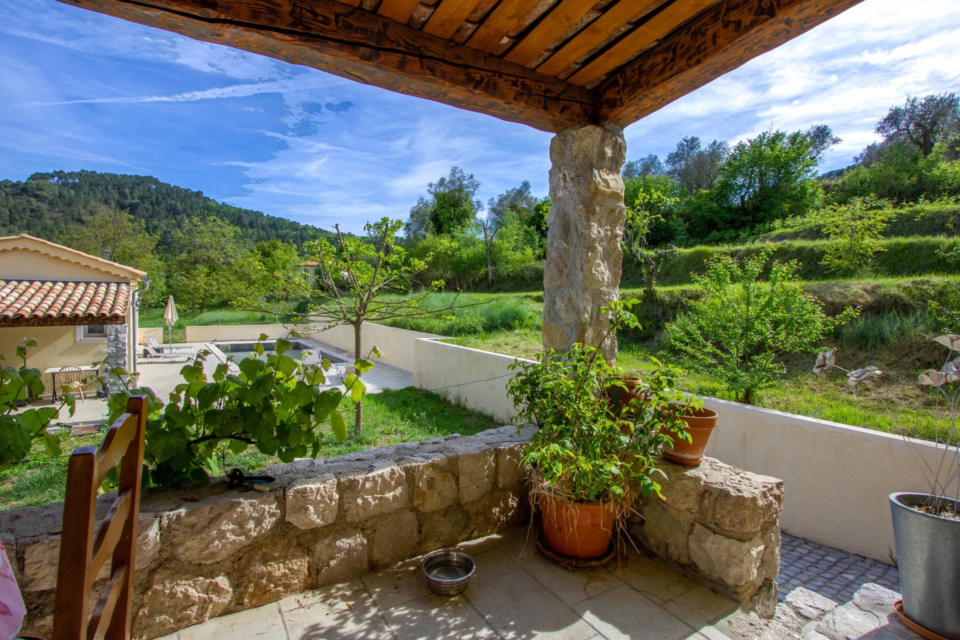 Tourette-Levens - bergerie 150m2 avec sa dépendance et jardin 1500m2 — photo 12