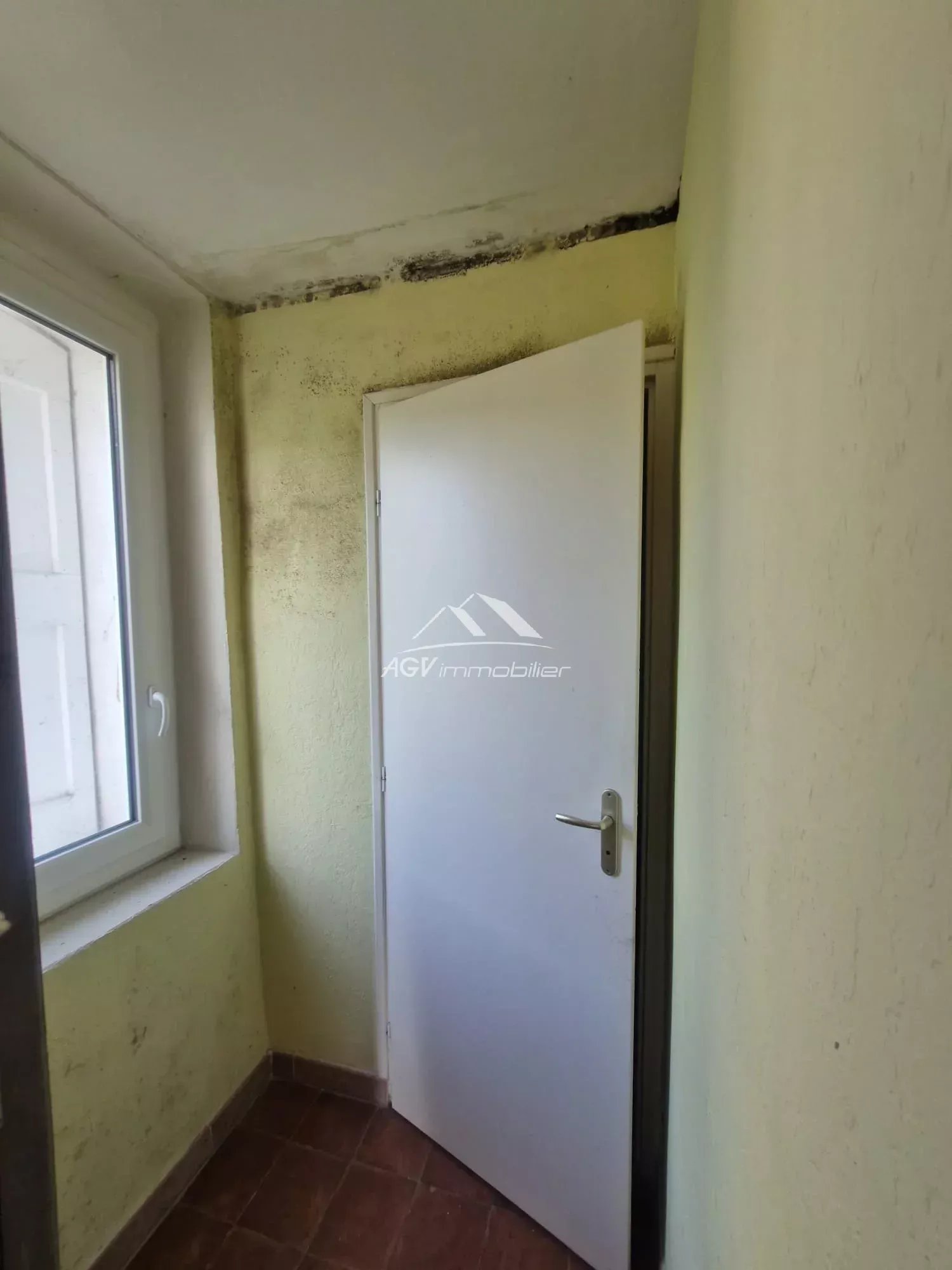 Proche Les Mages, maison 3 chambres sur environ 581 m² de terrain