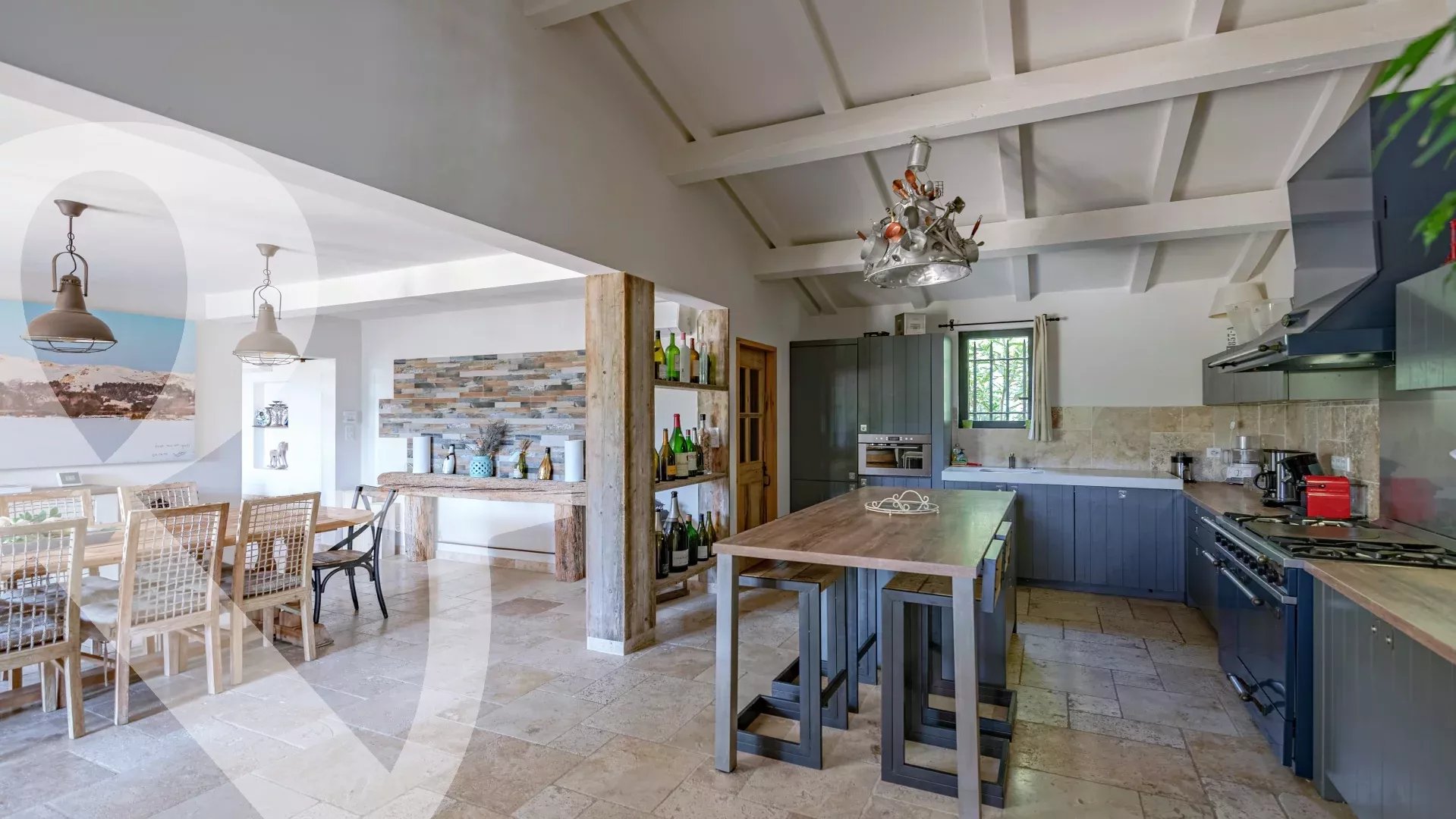 EN CAMPAGNE AU CALME ABSOLU