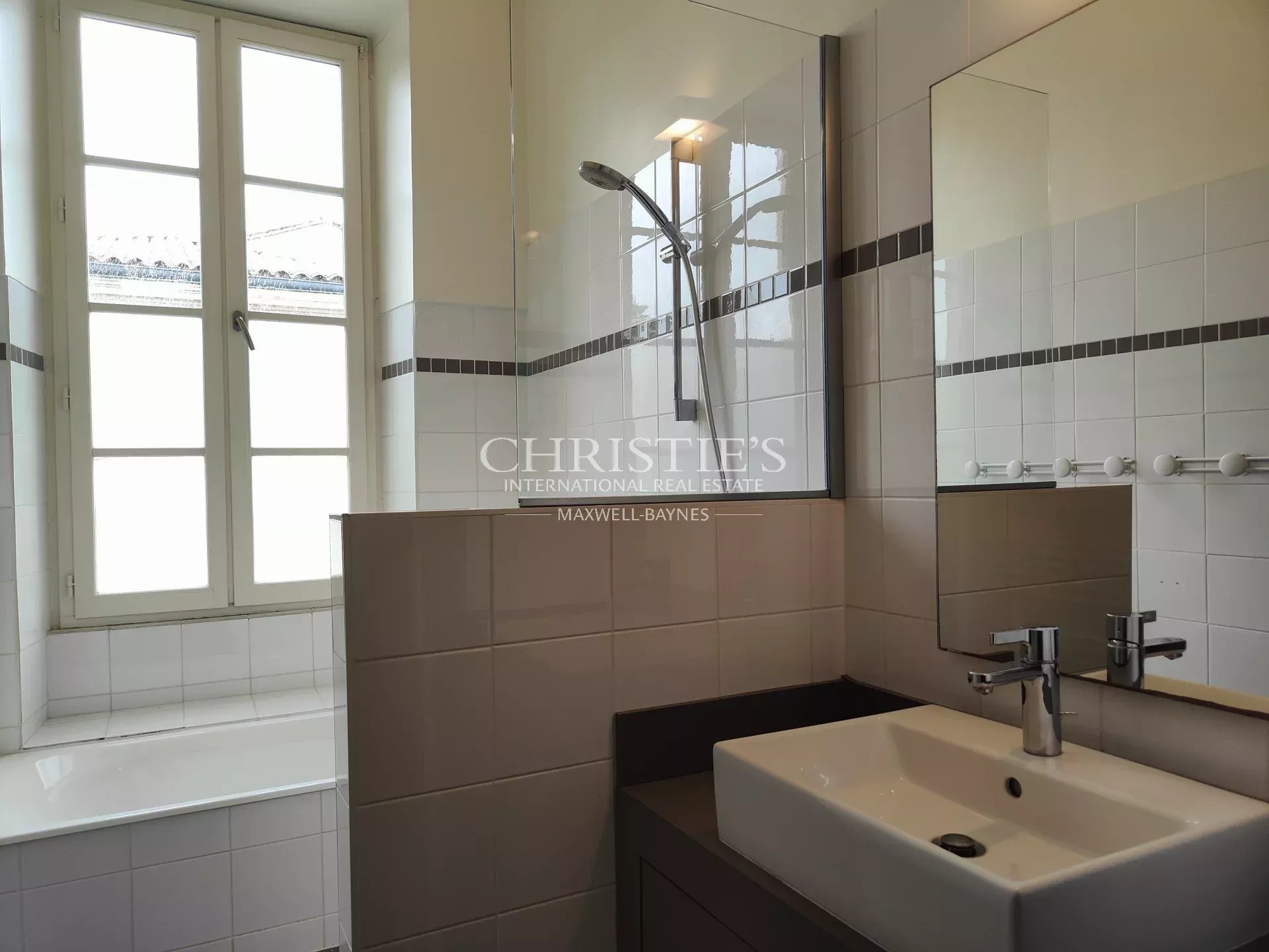 4 Bedroom Villa/Townhouse's Image 14