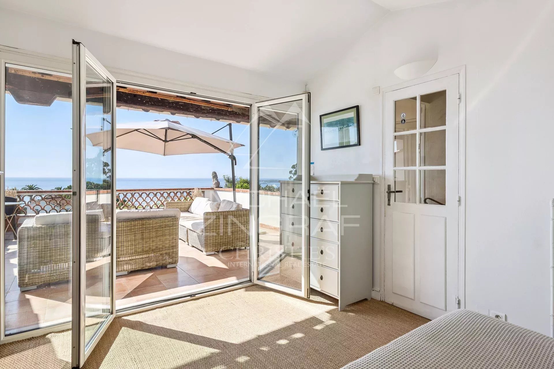 7 Bedroom Villa/Townhouse's Image 6
