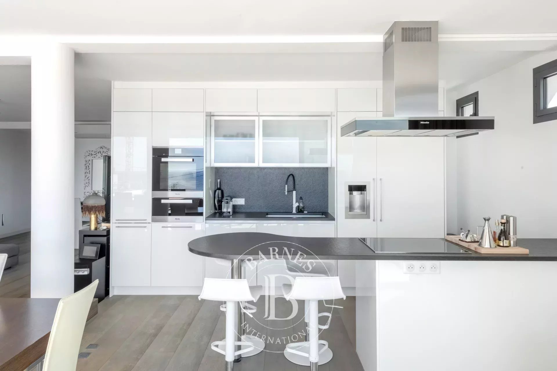 Luxurious 3-bedroom apartment with sea view terrace. - picture 7