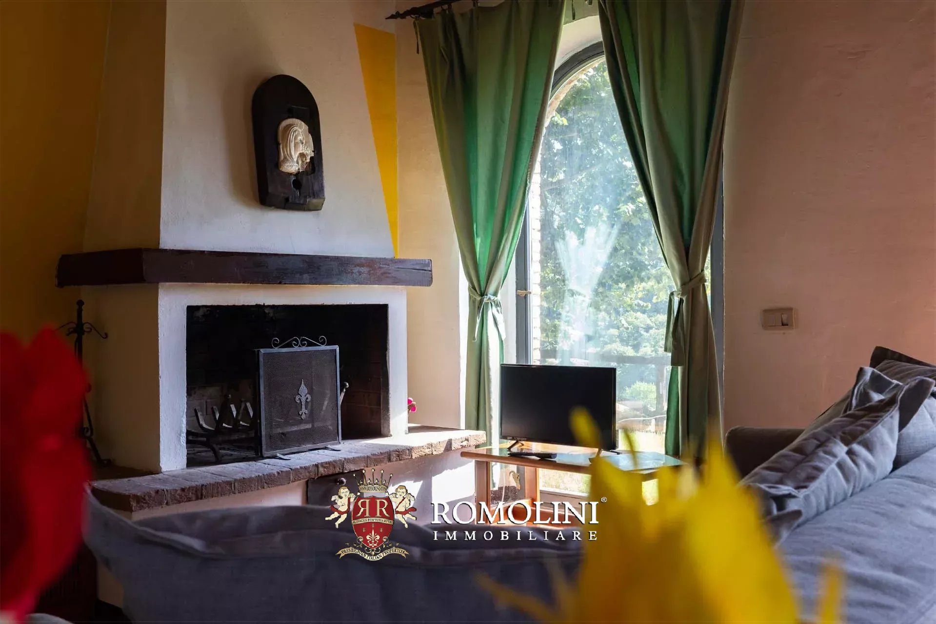 34 Bedroom Vineyard's Image 73