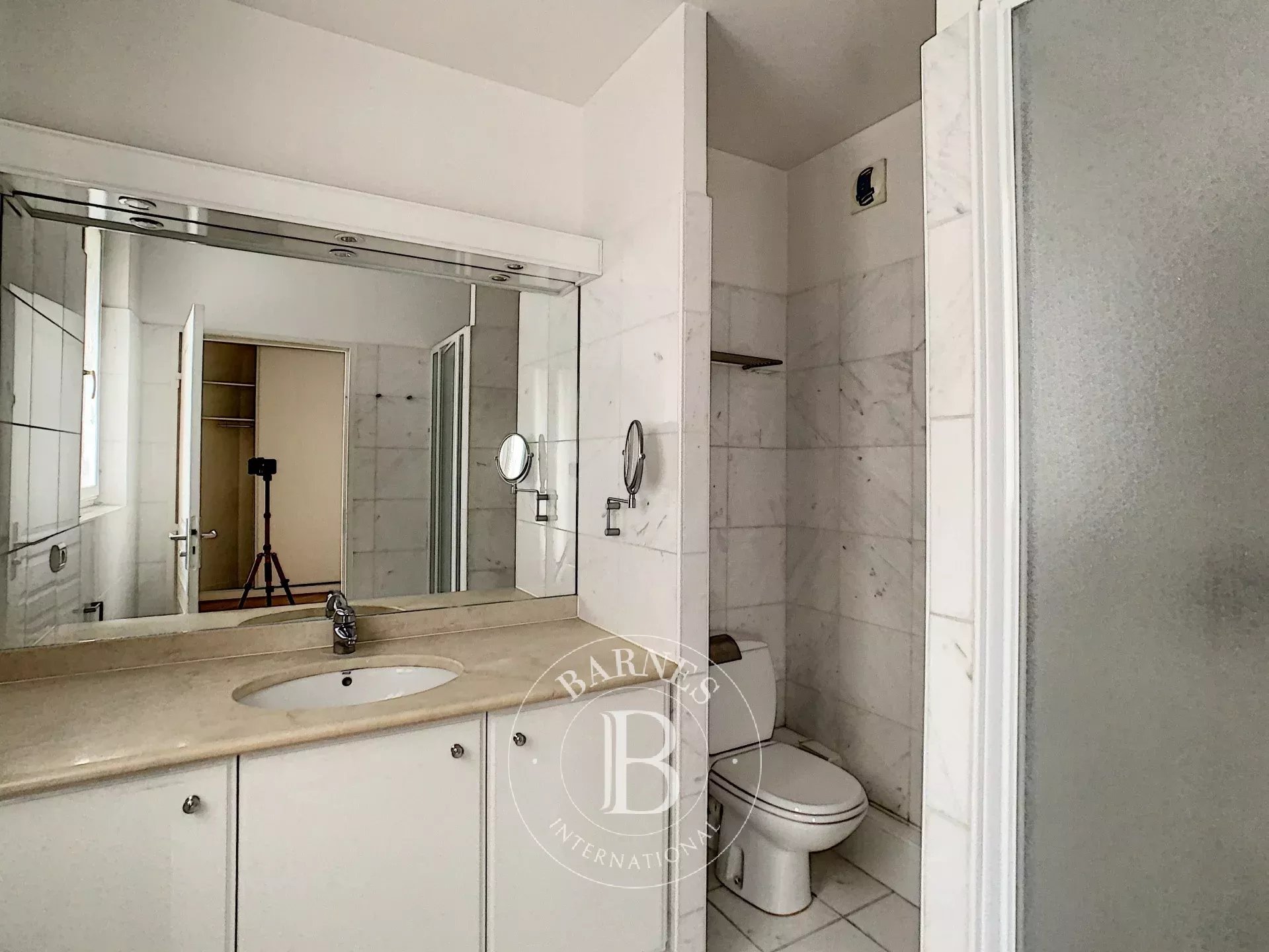 Daire Paris 8ème - picture 9