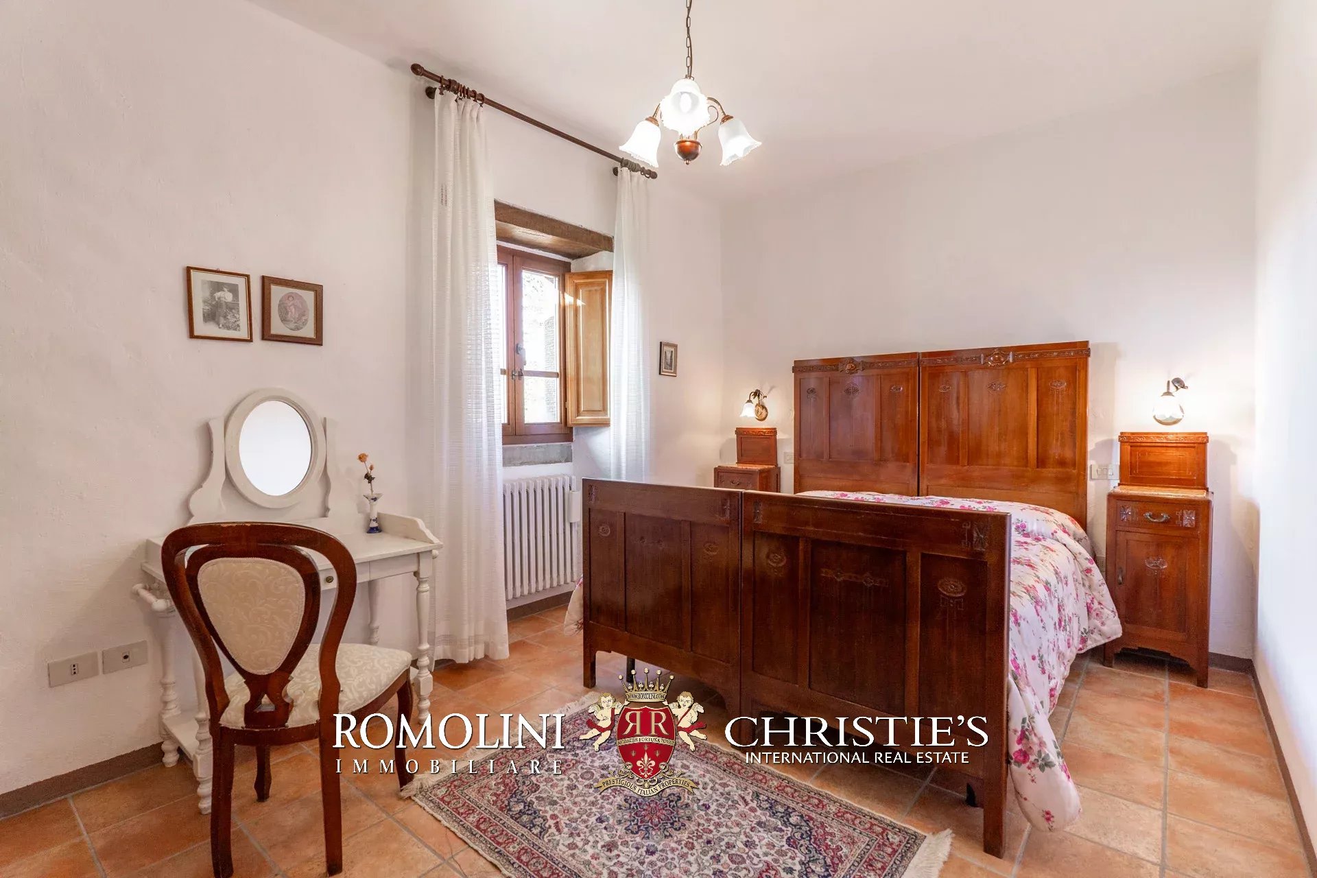 7 Bedroom Villa/Townhouse's Image 45