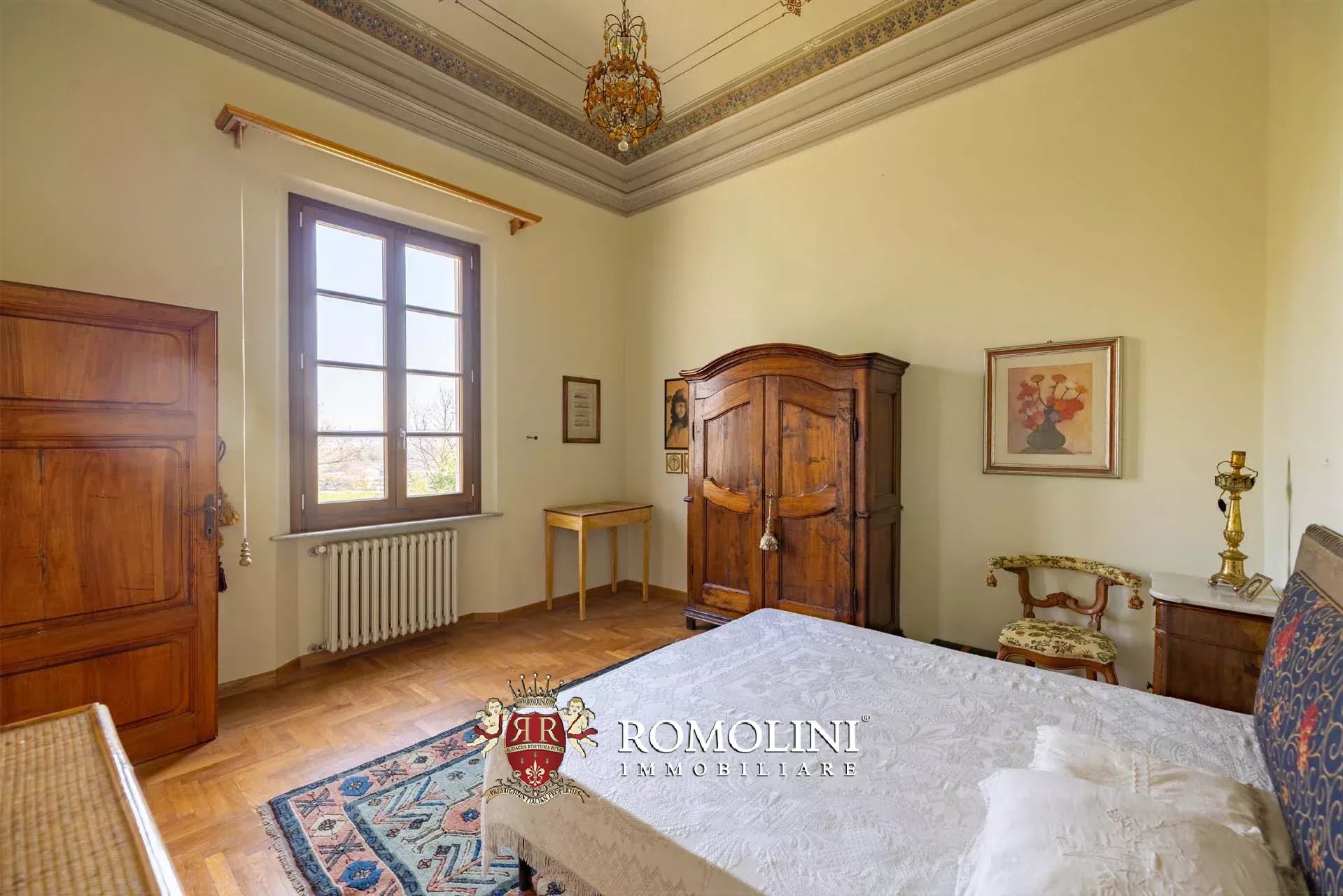6 Bedroom Villa/Townhouse's Image 30