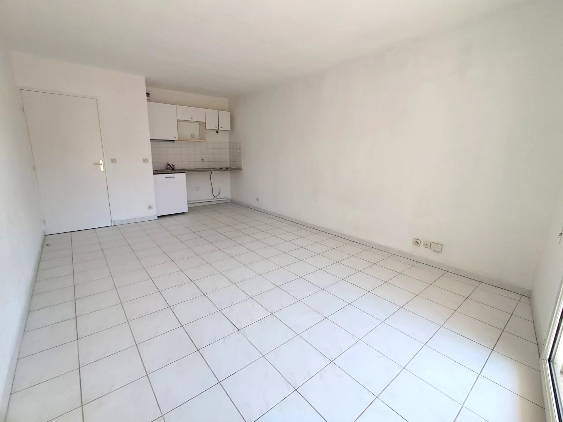 STUDIO - RUELLE DES CANEBIERS