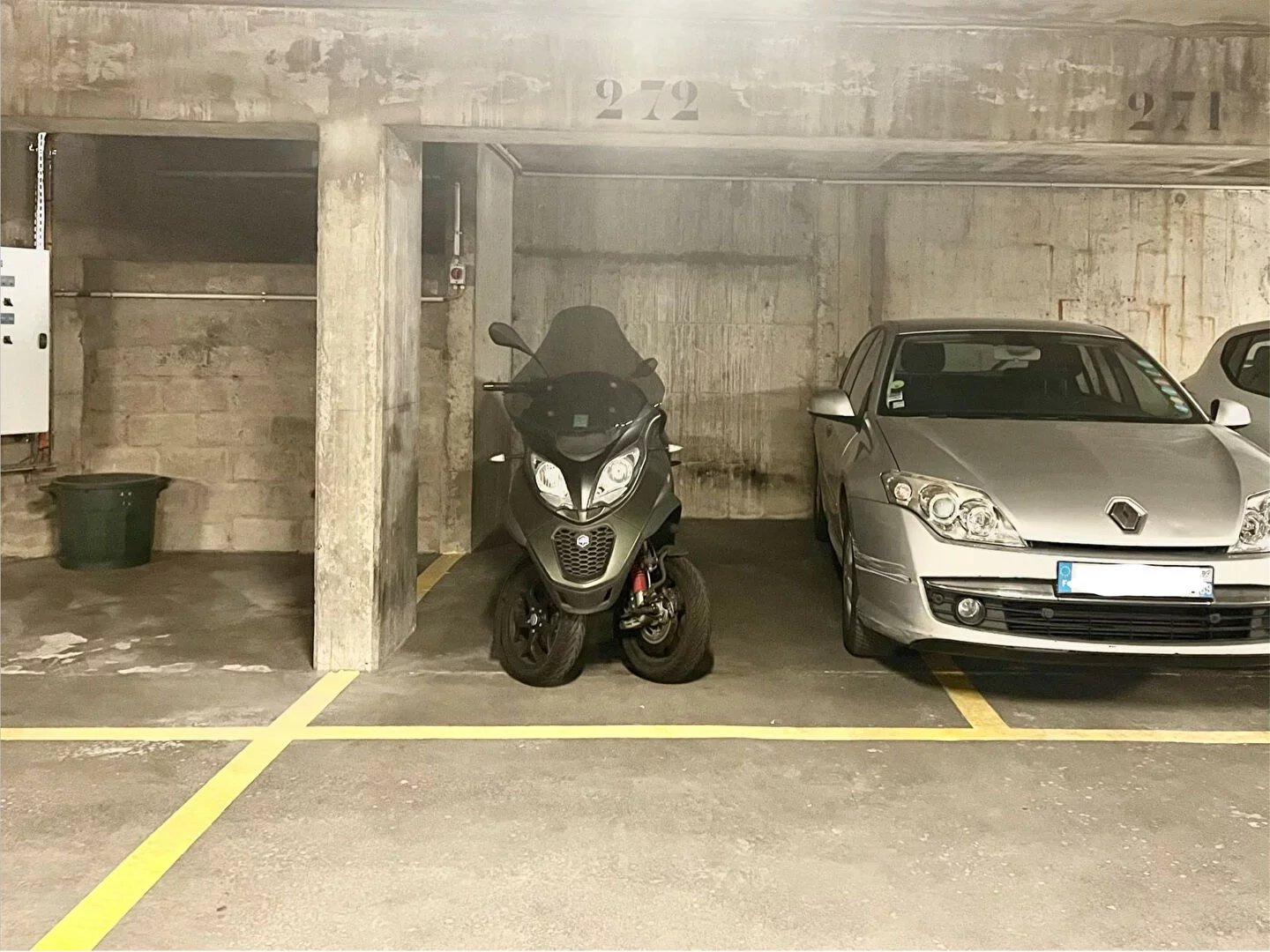 Vanves Carrefour de l'Insurrection - Place de parking en sous-sol sécurisé