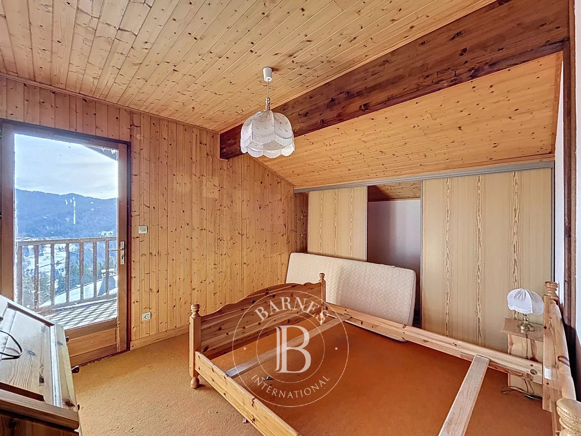 Photo of Les Gets - Chalet to renovate - 187 sqm - Beautiful view