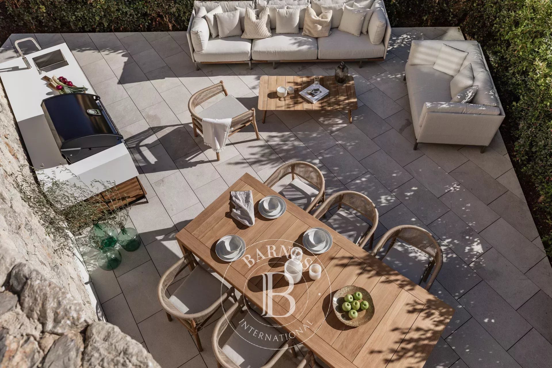 Résidence orientée sud-ouest avec piscine privée et vue sur la mer à Cala Major