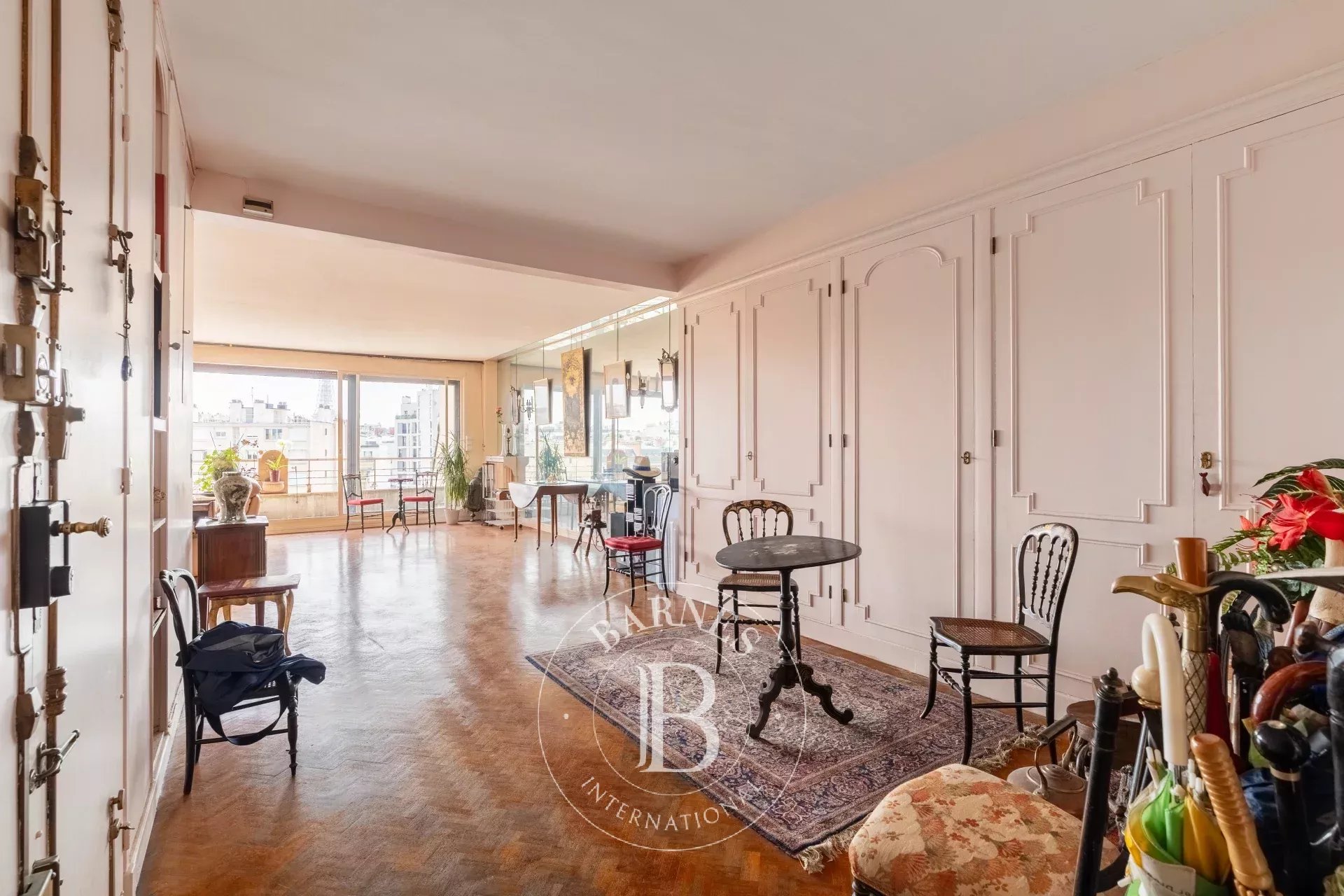 Paris 16 / LA MUETTE - 2-bed - balconies - View of the Eiffel Tower - picture 4
