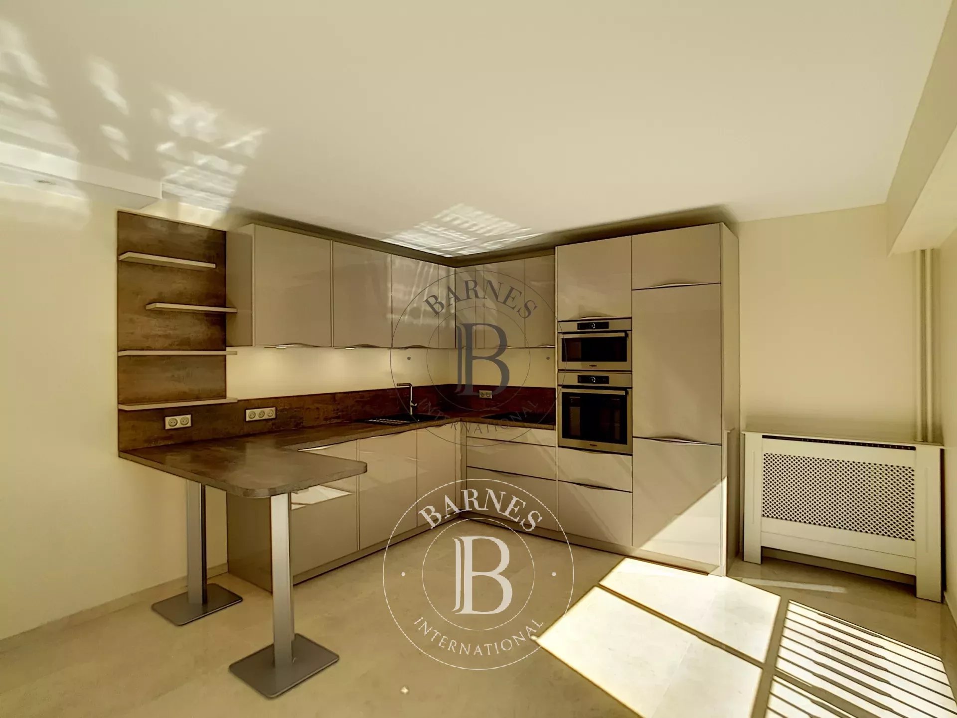 Daire Paris 8ème - picture 4