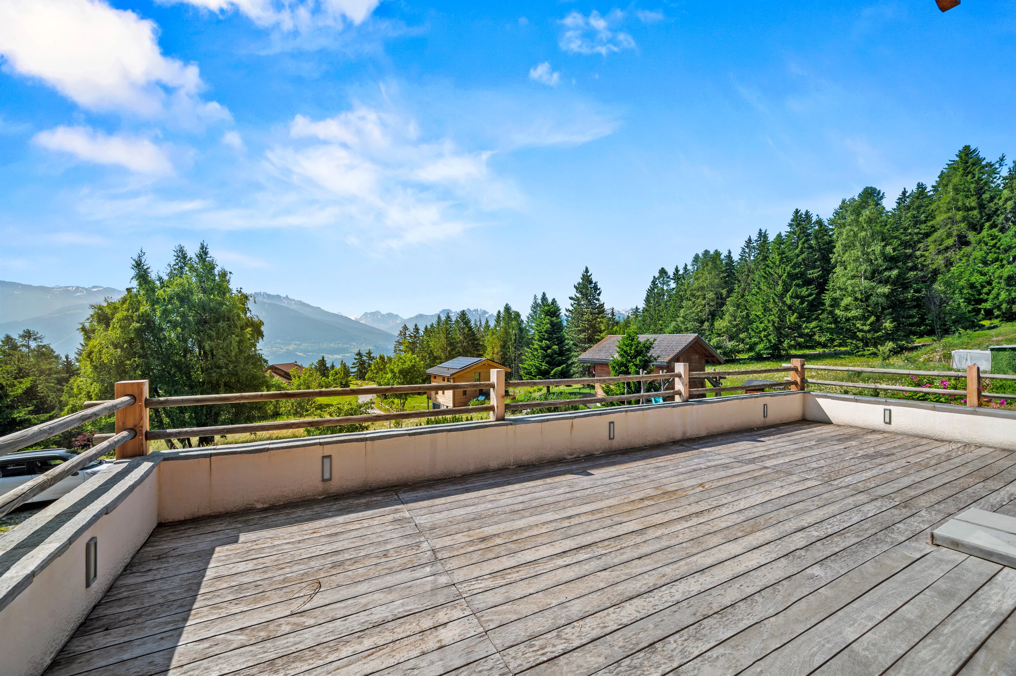 Zeitgenössisches Chalet der Spitzenklasse inmitten der Natur von Arbaz