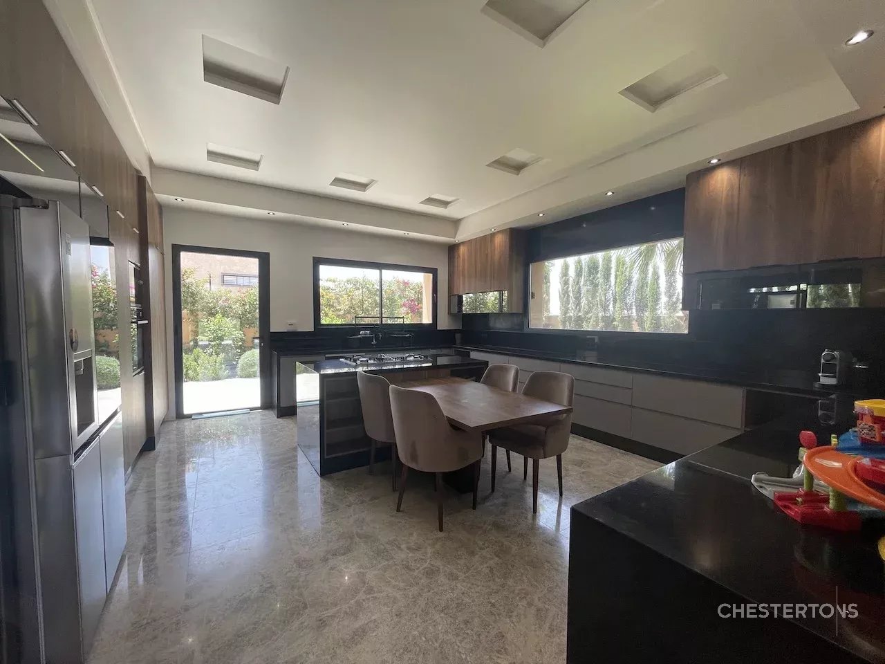 Image of Villa - 5 Bedrooms for Sale in Marrakech-Ménara-Marrakech-Morocco, Image 5
