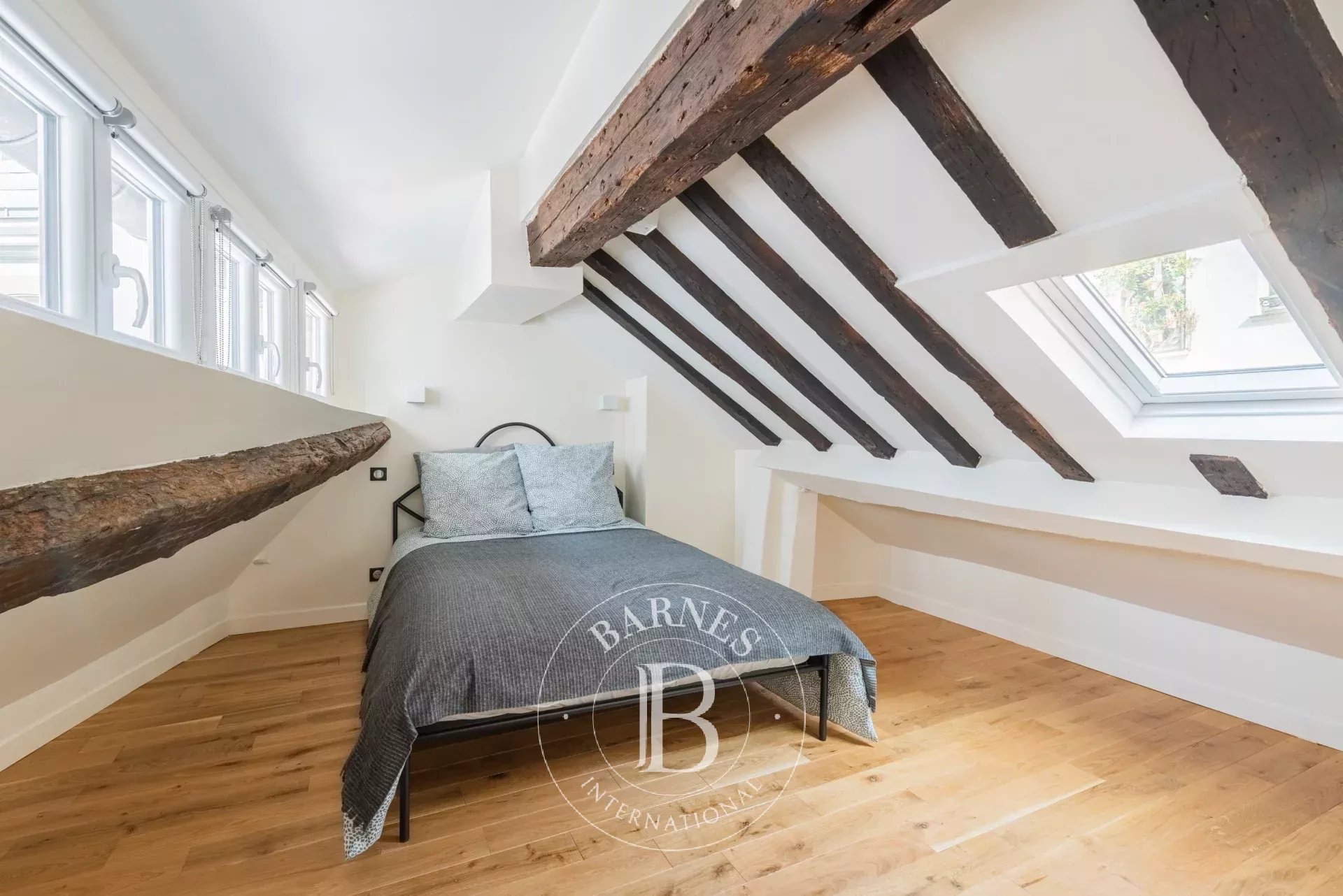 Daire Paris 3ème - picture 7