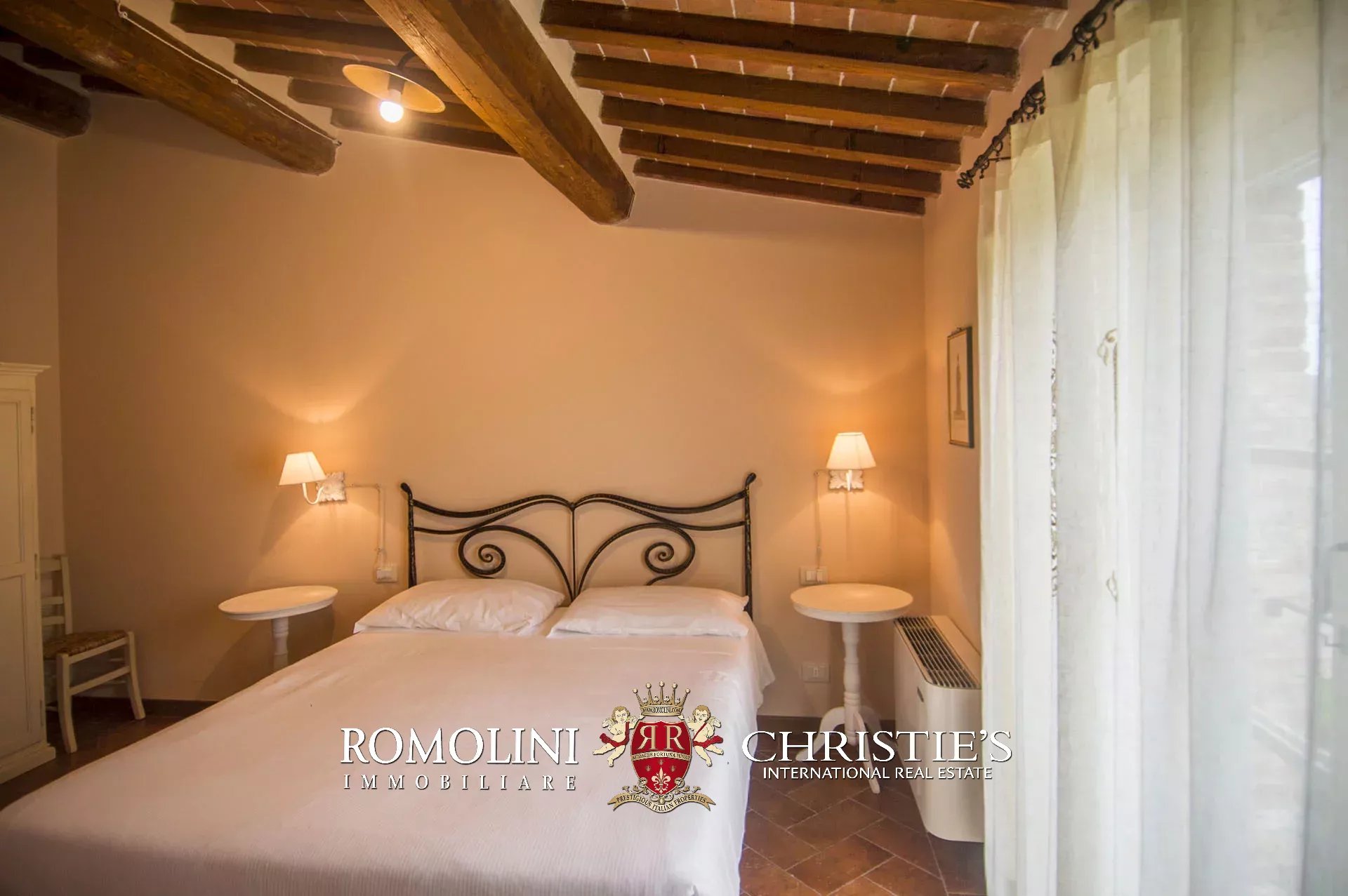9 Bedroom Villa/Townhouse's Image 26
