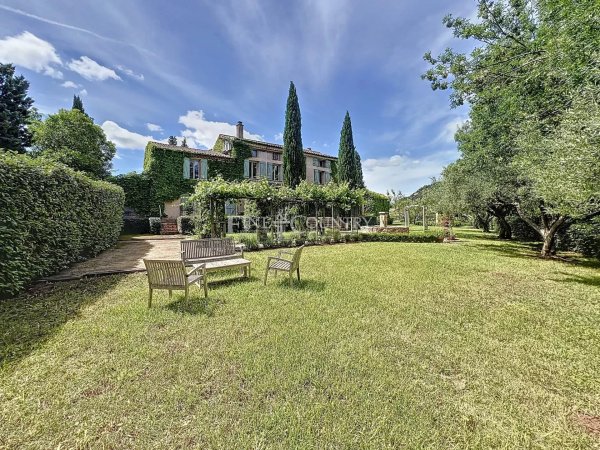 French Farmhouse for sale in Provence, Gonfaron — photo 3