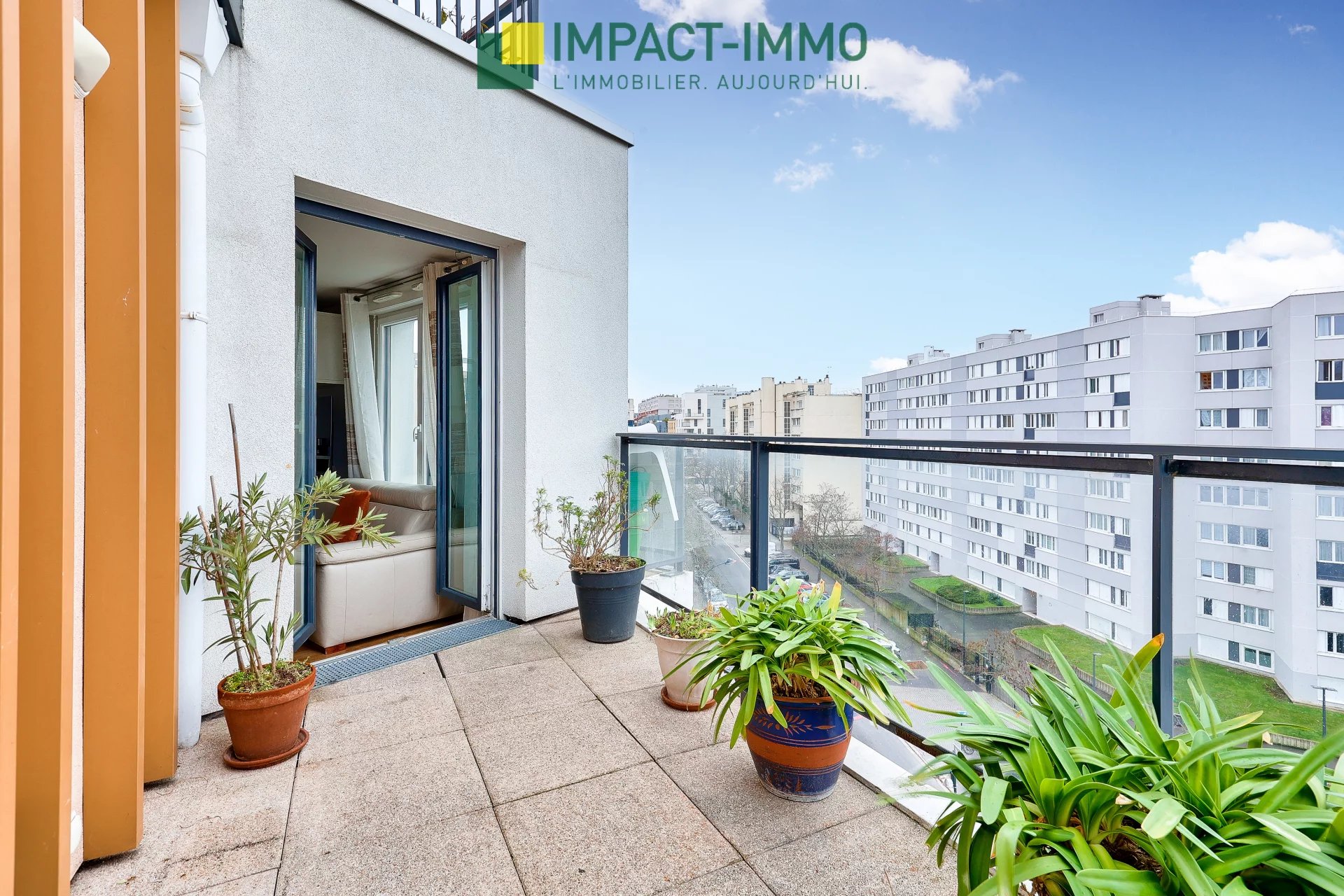 A VENDRE IMMEUBLE 2012 ETAGE ELEVE AVEC TERRASSE