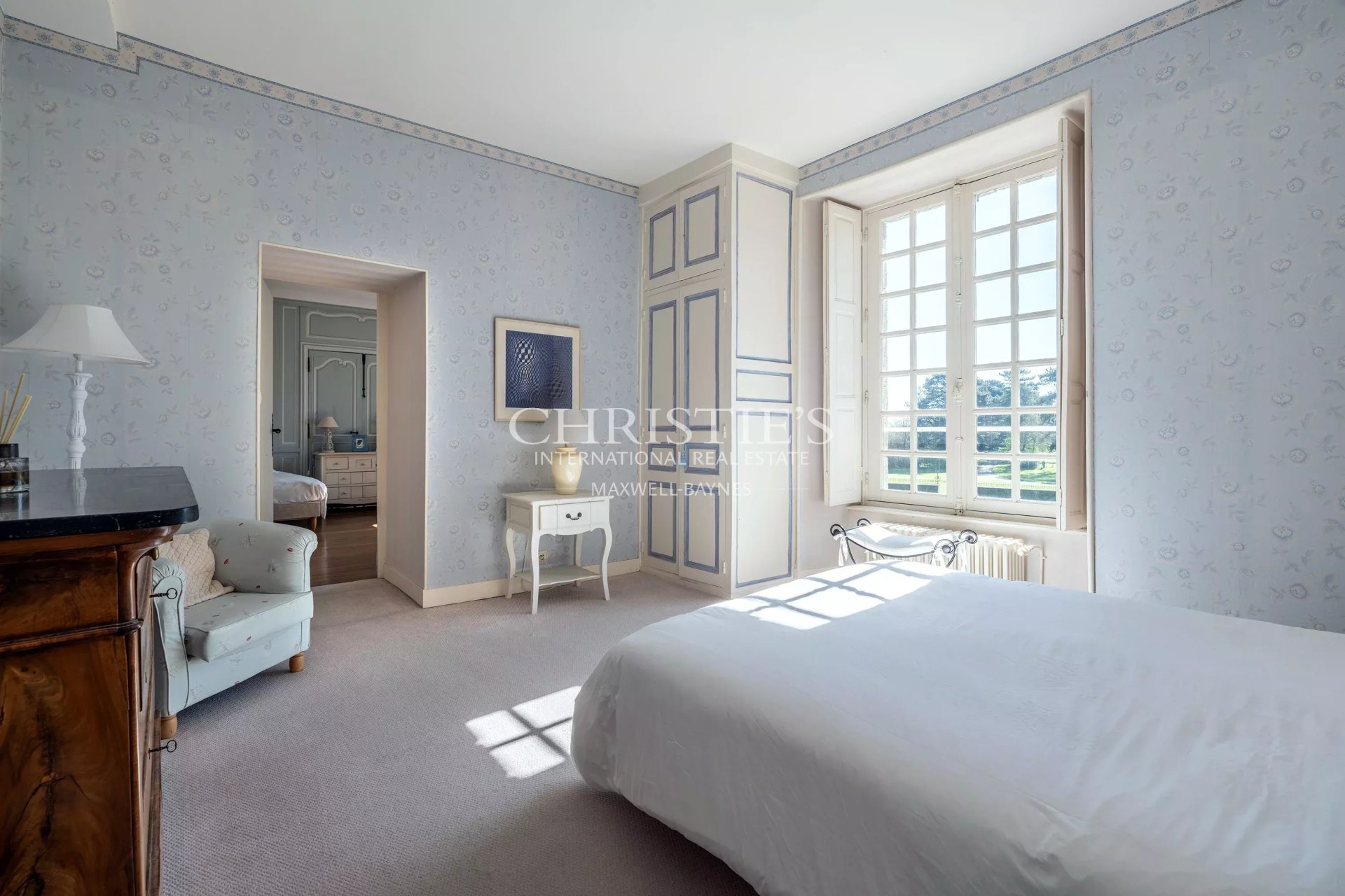 12 Bedroom Chateau's Image 14