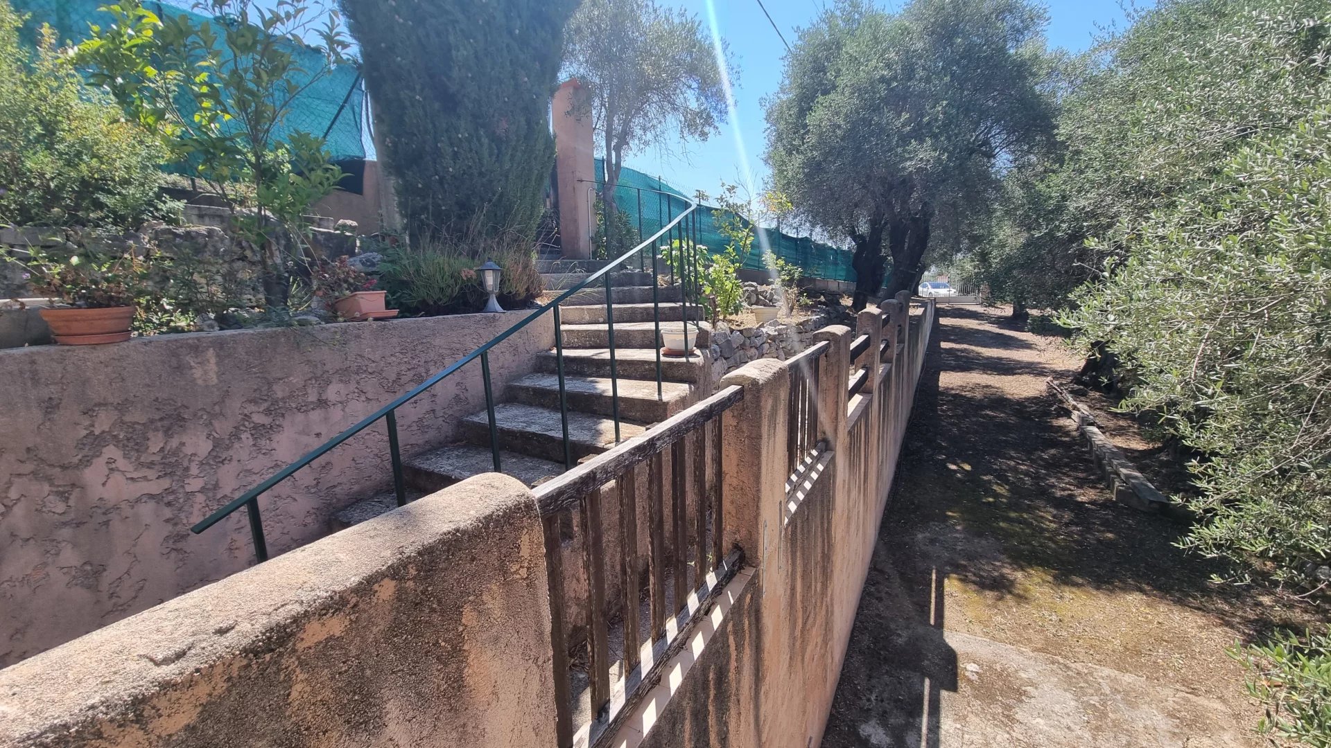 VILLA MENTON CASTELLAR