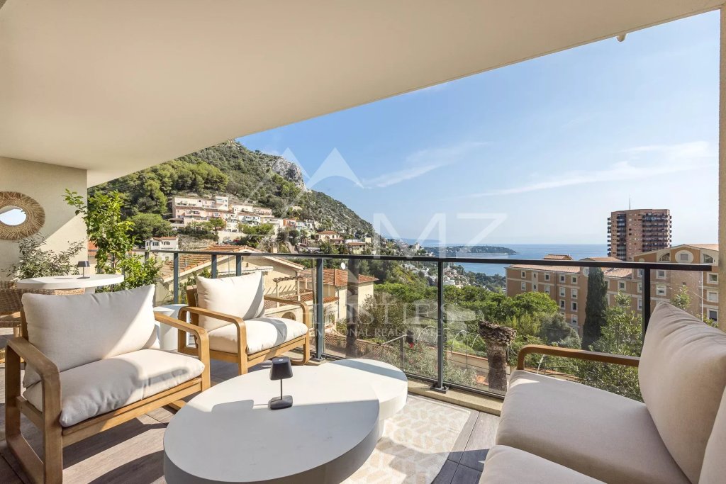 Apartment for sale in Beausoleil — Beautiful apartment with panoramic sea view