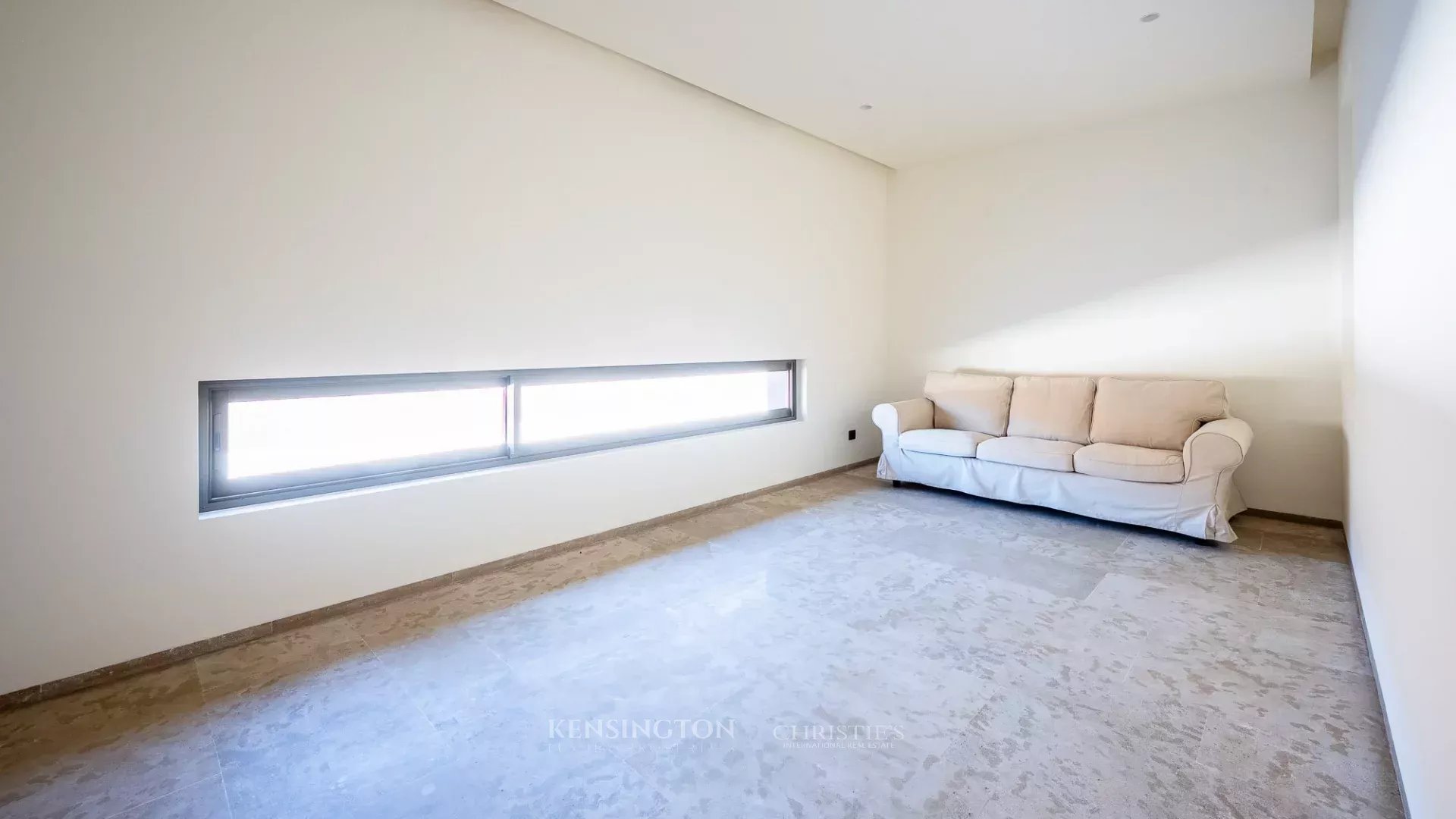 4 Bedroom Villa/Townhouse's Image 21