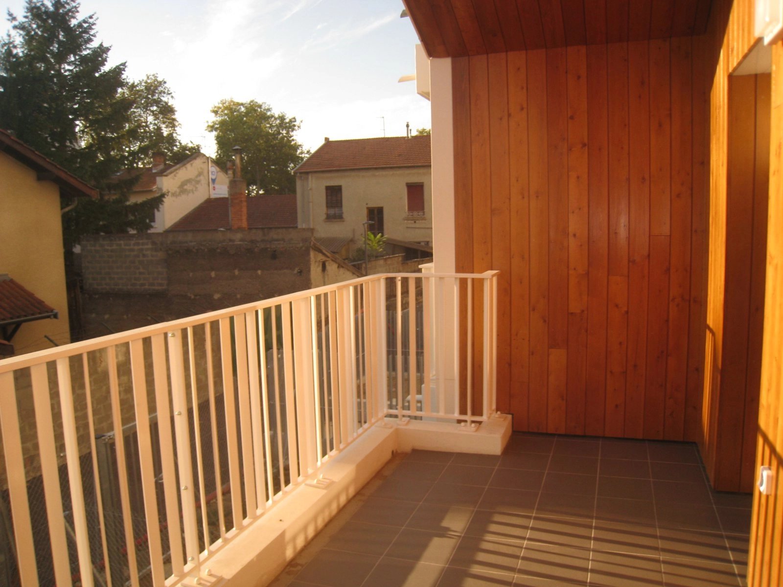 2354937 Location Villeurbanne